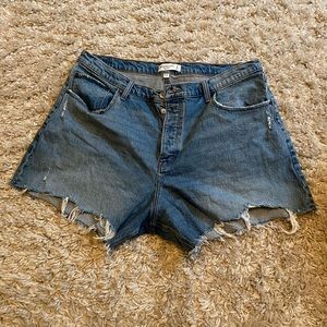 Curve Jean shorts